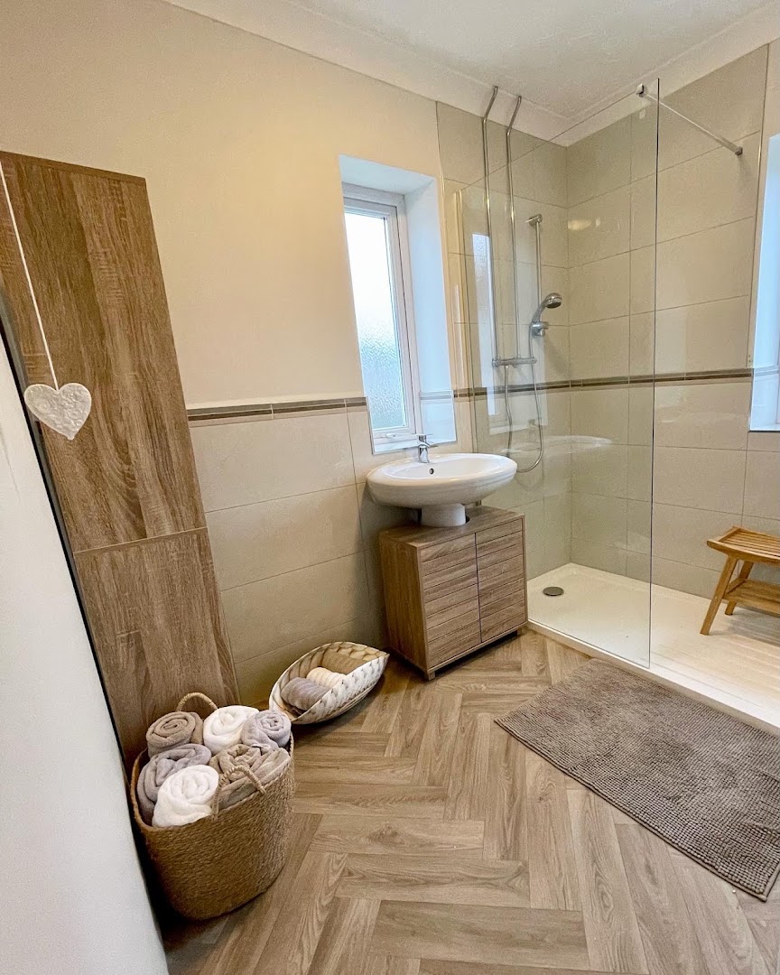 The Little Tiler — Photos 5