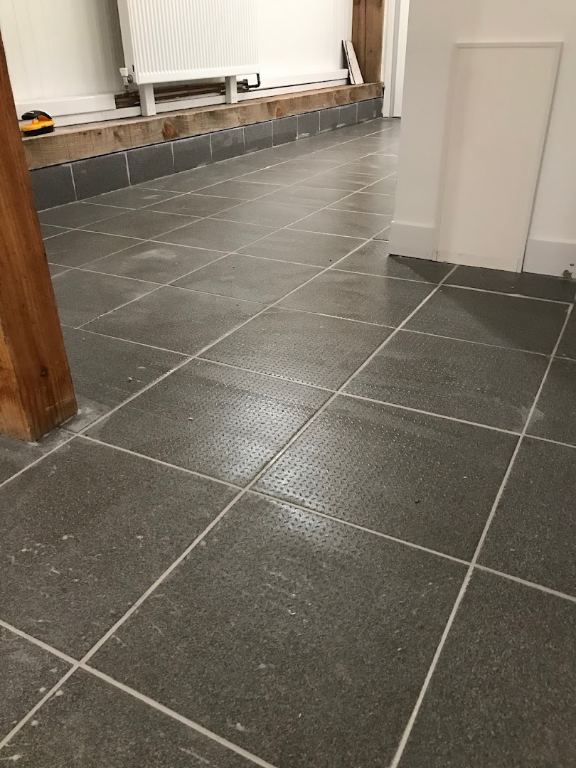The Little Tiler — Photos 4